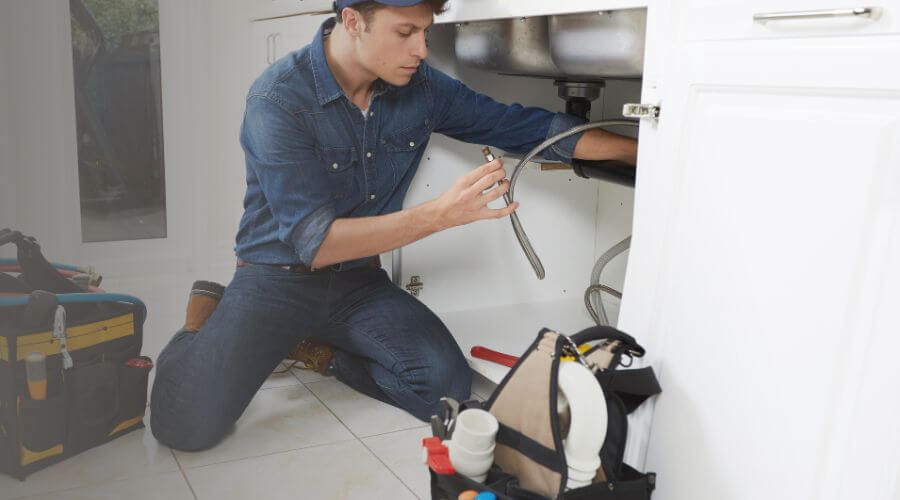 Expert burst pipe repair services in Hudson, KS